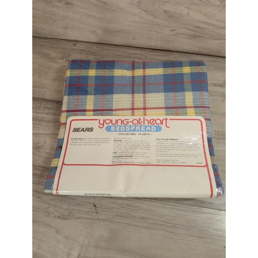 SEARS Young-at-heart BEDSPREAD ( BUNK SIZE 63 IN. X 90 IN. ) Finished Size 949